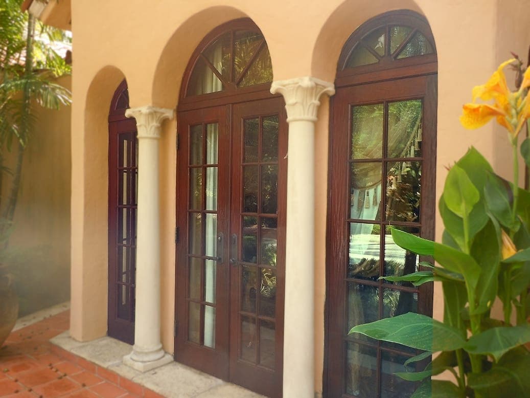 Classic mahogany entry door 32