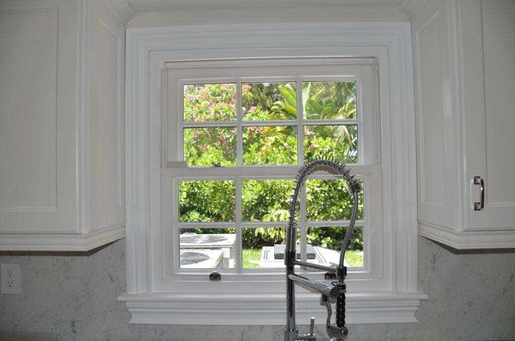 Mahogany hung window 4